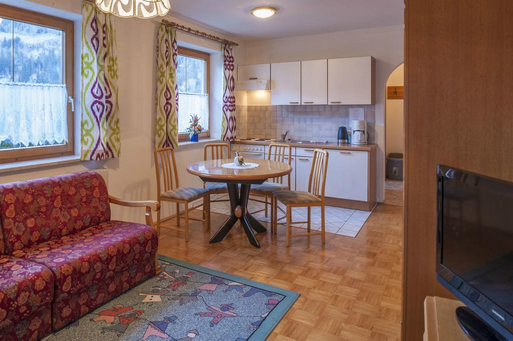 Haus Schoenegger Dorfgastein Δωμάτιο φωτογραφία